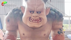 Il gigante da caccia animatronico.