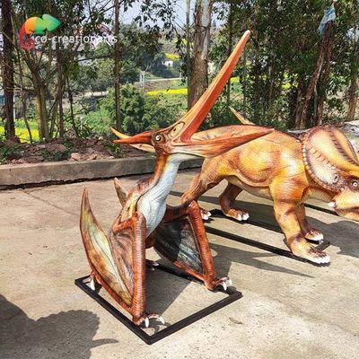 comprare Fibra di vetro 3D di aspetto realistico Dinosauri in lotta Pterosauria statua all'aperto online manufacture