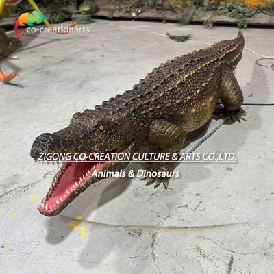 Animali di simulazione di coccodrilli a grandezza naturale per la decorazione del parco zoologico