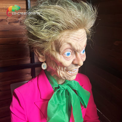 Un buon prezzo. Animatronic Human Life Size Simulato umano in bagno per la decorazione del parco a tema in linea