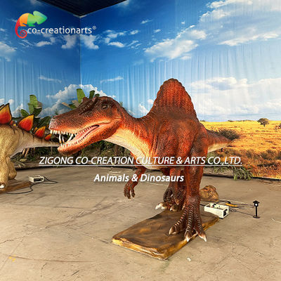 Dinosauro animatronico realistico Spinosauro: Spettacolo multi-movimento con arti articolati, colori vivaci e atmosfera acquatica
